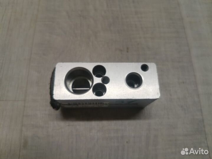 Клапан кондиционера Renault Sandero 2 1.6 K7M 2015