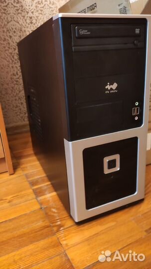 Материнская плата с процессором и памятью