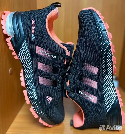 Кроссовки женские летние