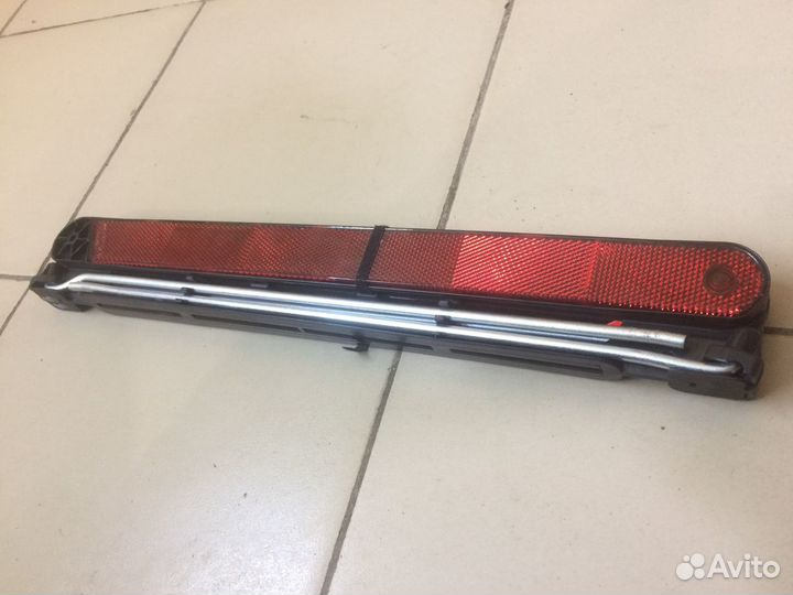 BMW E60 Знак аварийной остановки с Японии