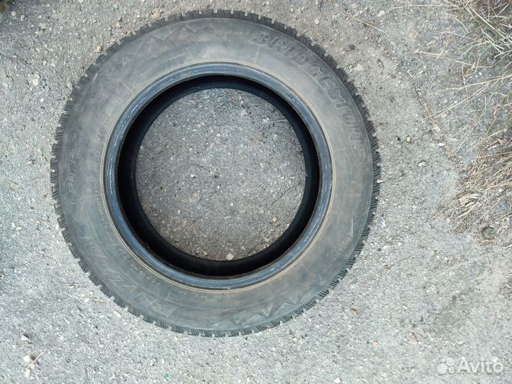 Bridgestone Blizzak Spike-01 185/65 R15 88T