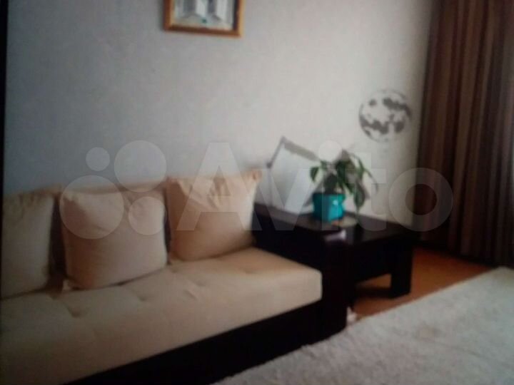 Комната 10 м² в 3-к., 1/2 эт.