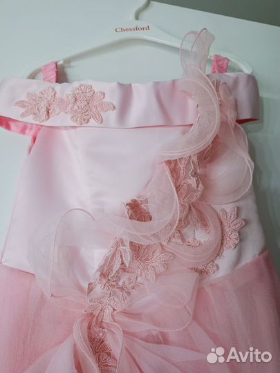 Нарядное платье для девочки и шубка нарядная