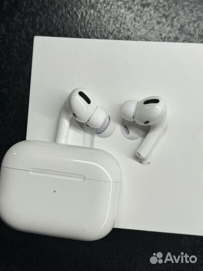 Наушники AirPods Pro
