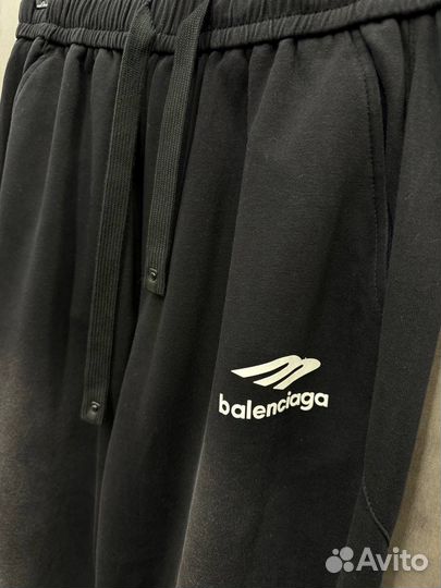 Классные оверсайз штаны Balenciaga