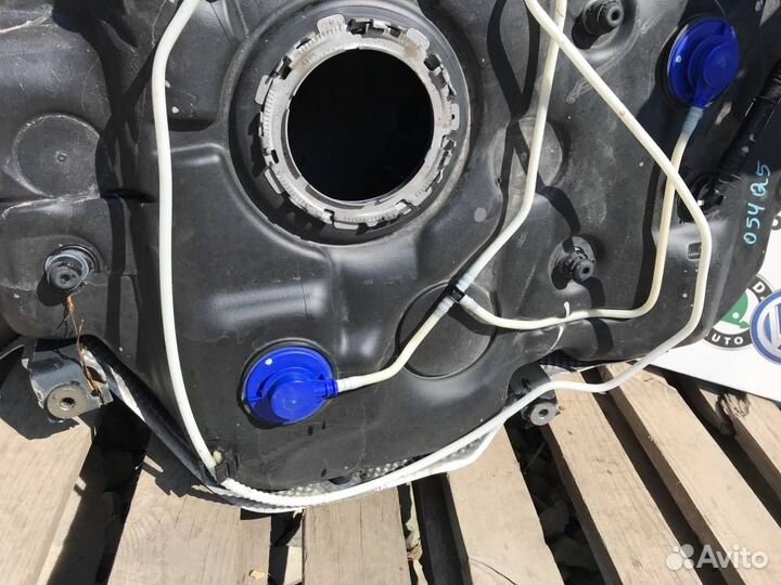 Бак топливный Audi Q5 8R cncd 2013