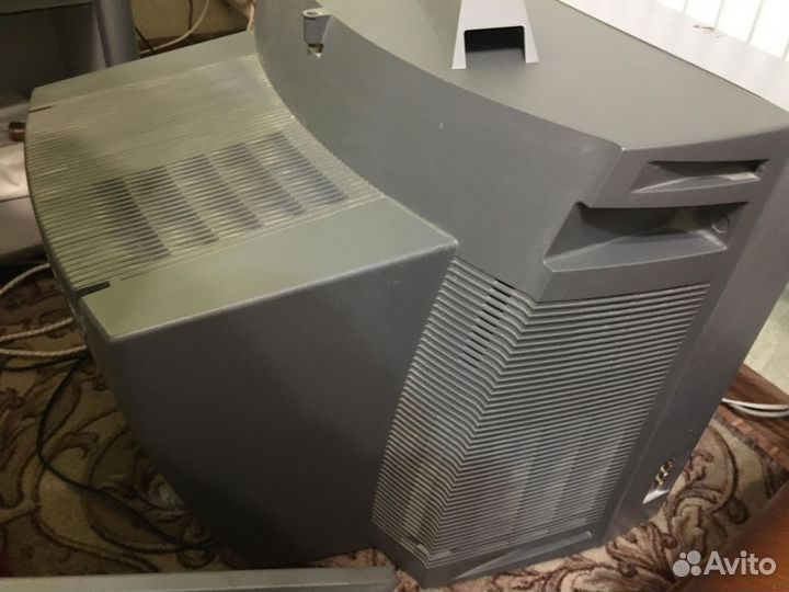 Телевизор с кронштейном для телевизора на стену бу