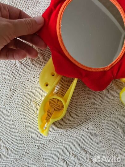 Дуга с игрушками