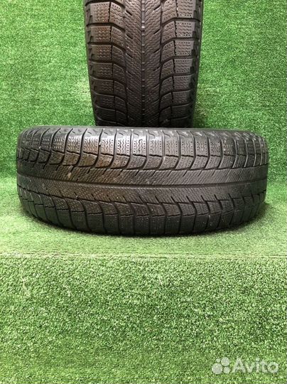 Michelin X-Ice XI2 215/65 R16