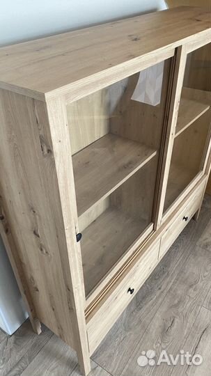 Тв-тумба и витрина