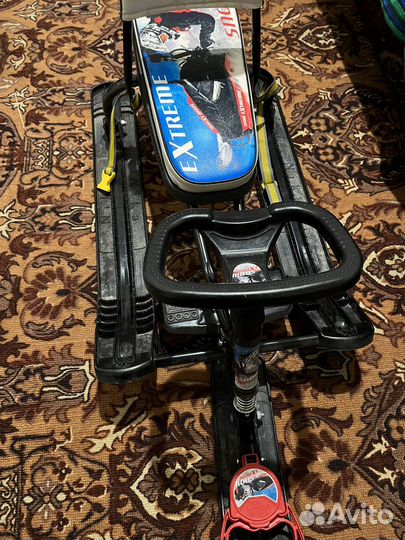 Детский снегокат со спинкой