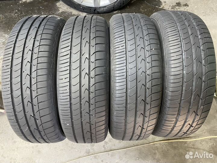 Toyo Tranpath MPZ 215/70 R16