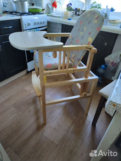 Стульчик для кормления