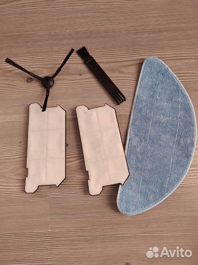 Робот пылесос ilife v7s plus