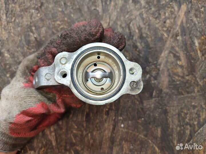 Gsx-r750 92-95 термостат в сборе с корпусом