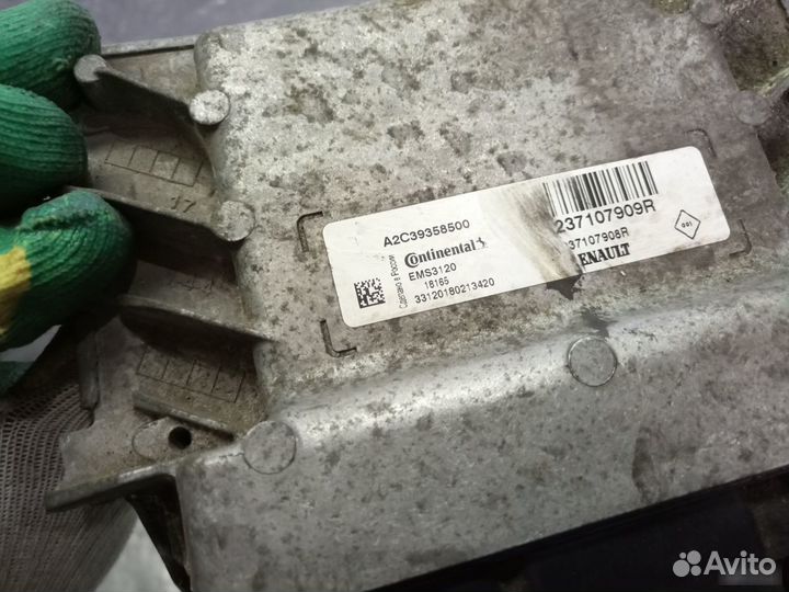 Блок управления двигателем Nissan Almera