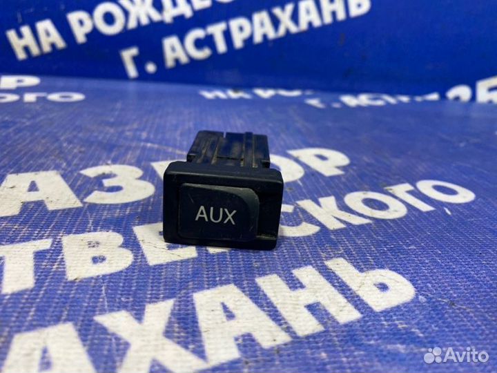 USB AUX Порт Toyota Corolla 120 седан 2004