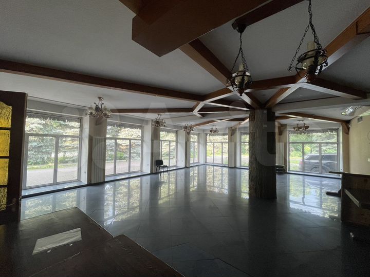 Помещение свободного назначения, 1000 м²