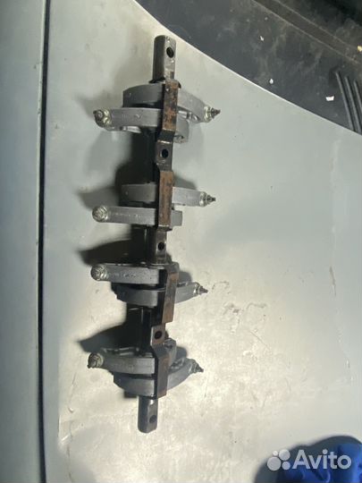 Коромысло Renault Logan