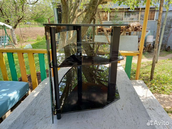 Тумба под телевизор