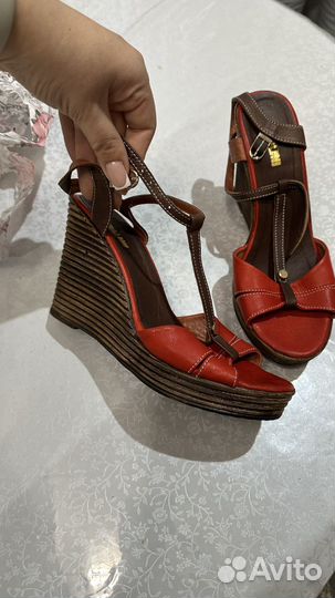 Босоножки женские