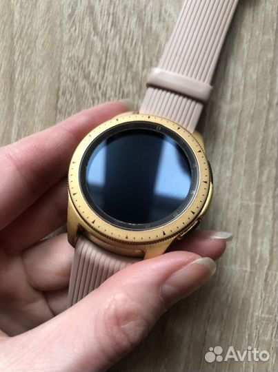 Часы Samsung Galaxy Watch 42mm