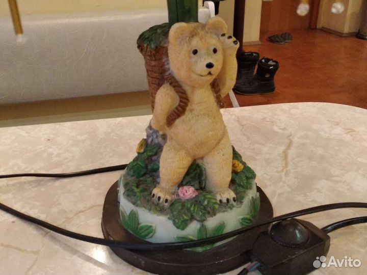 Лампа настольная