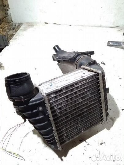 Интеркулер Volkswagen Bora 2003 1J0145803