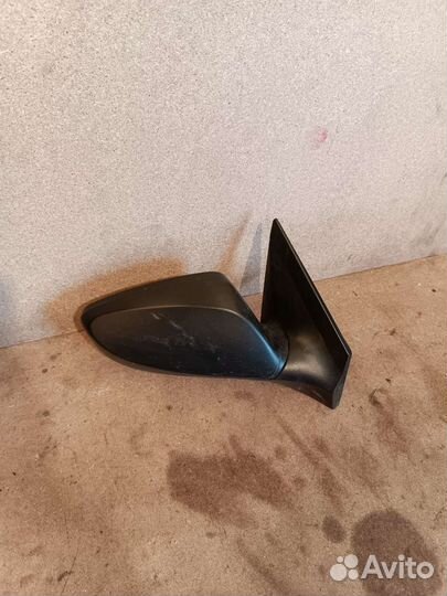 Зеркало правое Hyundai Solaris 1. Механическое