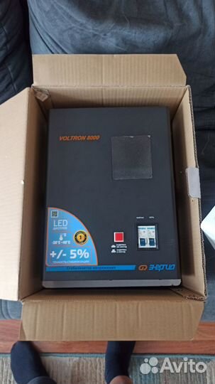 Стабилизатор напряжения Энергия Voltron 8000