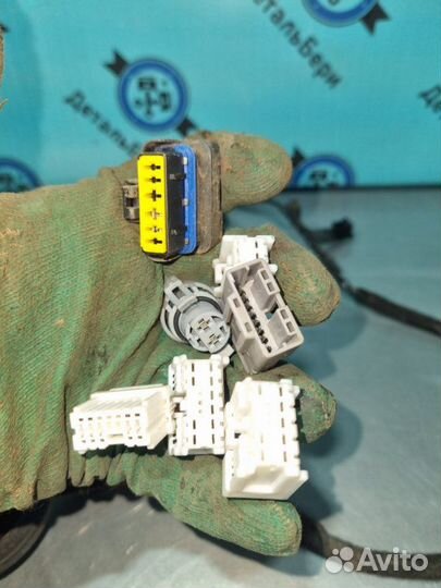 Проводка (коса) двери передняя правая Nissan