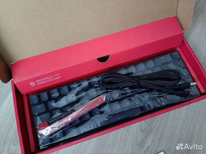 Клавиатура проводная HyperX Alloy Origins 65