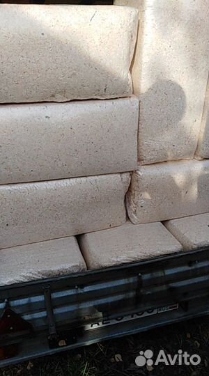 Стружка сухая, прессованная в брикетах 20-22кг