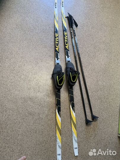 Беговые лыжи