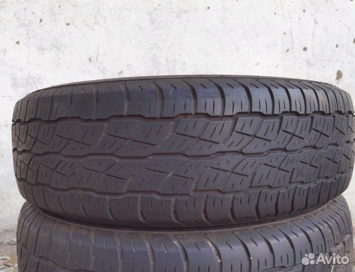 Bridgestone Dueler H/T 687 215/70 R16 99H