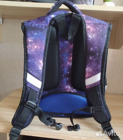 Школьный рюкзак