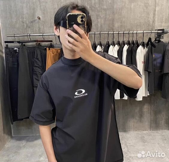 Футболка Balenciaga (Тренд 2025)