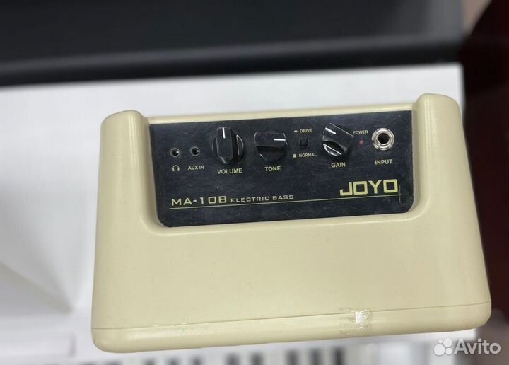 Комбоусилитель для бас-гитары Joyo MA-10B