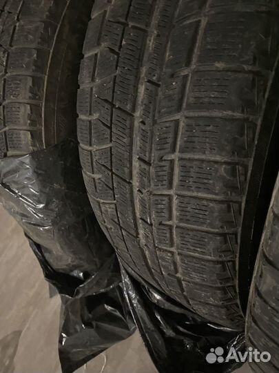 Yokohama Ice Guard IG50 215/55 R16