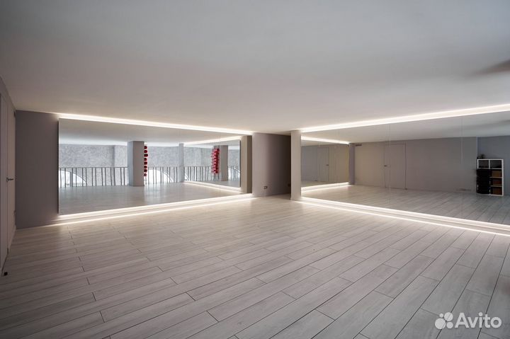 Зал для танцев, растяжки, спорта