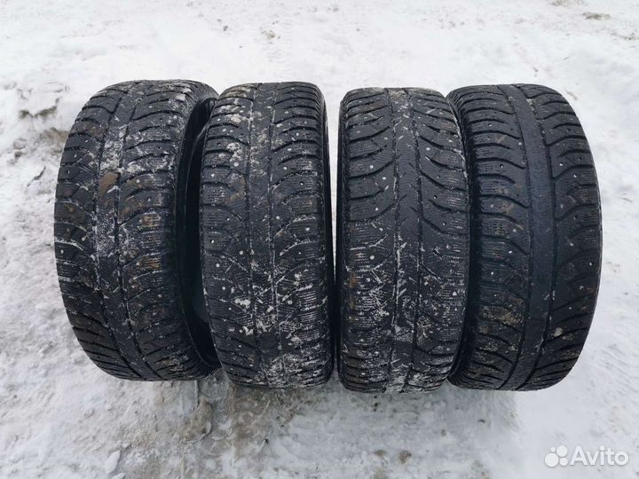 Bridgestone Ice Cruiser 7000 205/60 R16 92T