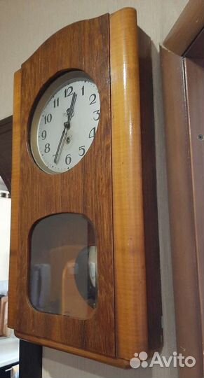Старинные настенные часы СССР