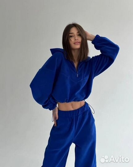 Спортивный костюм женский