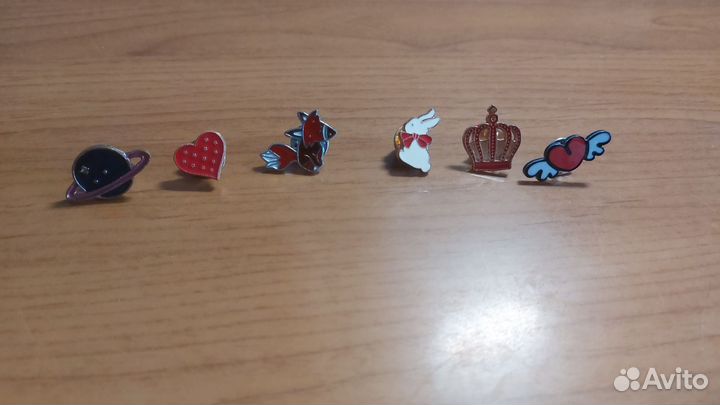 Металлические значки