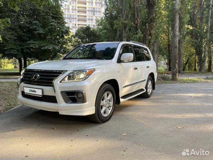 Lexus LX, 2009