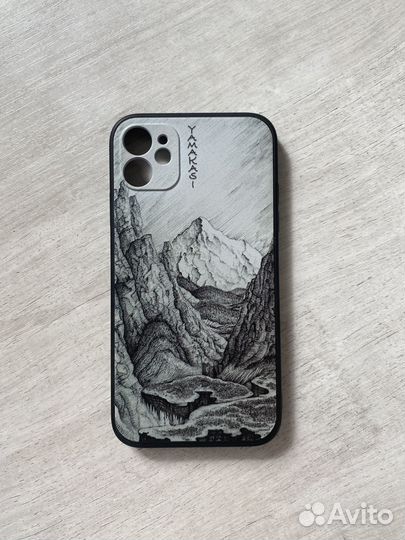 Чехол на iPhone 11