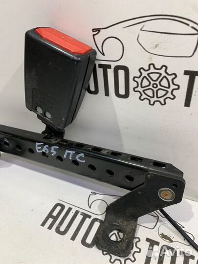 Замок ремня безопасности задний правый Bmw 745 E65