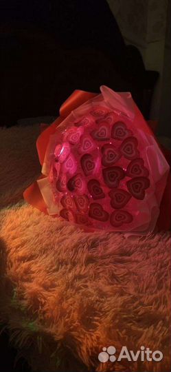 Букет из бабочек и сердечек