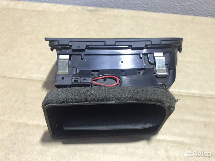 Дефлектор в торпедо Superb 2