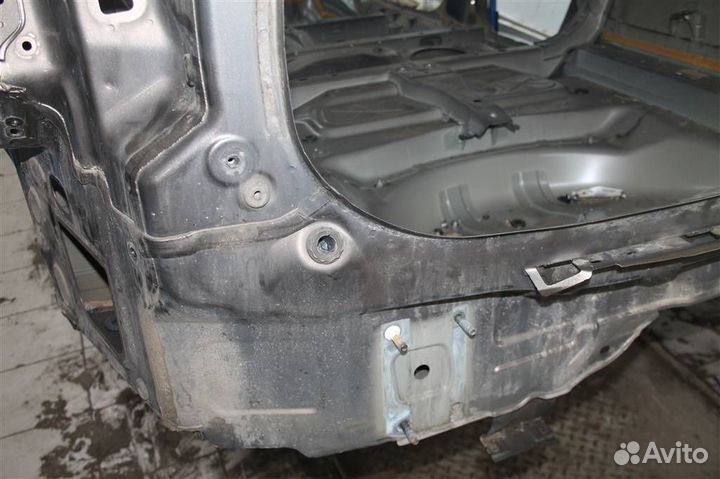 Панель задняя Volvo XC90 2014-2019